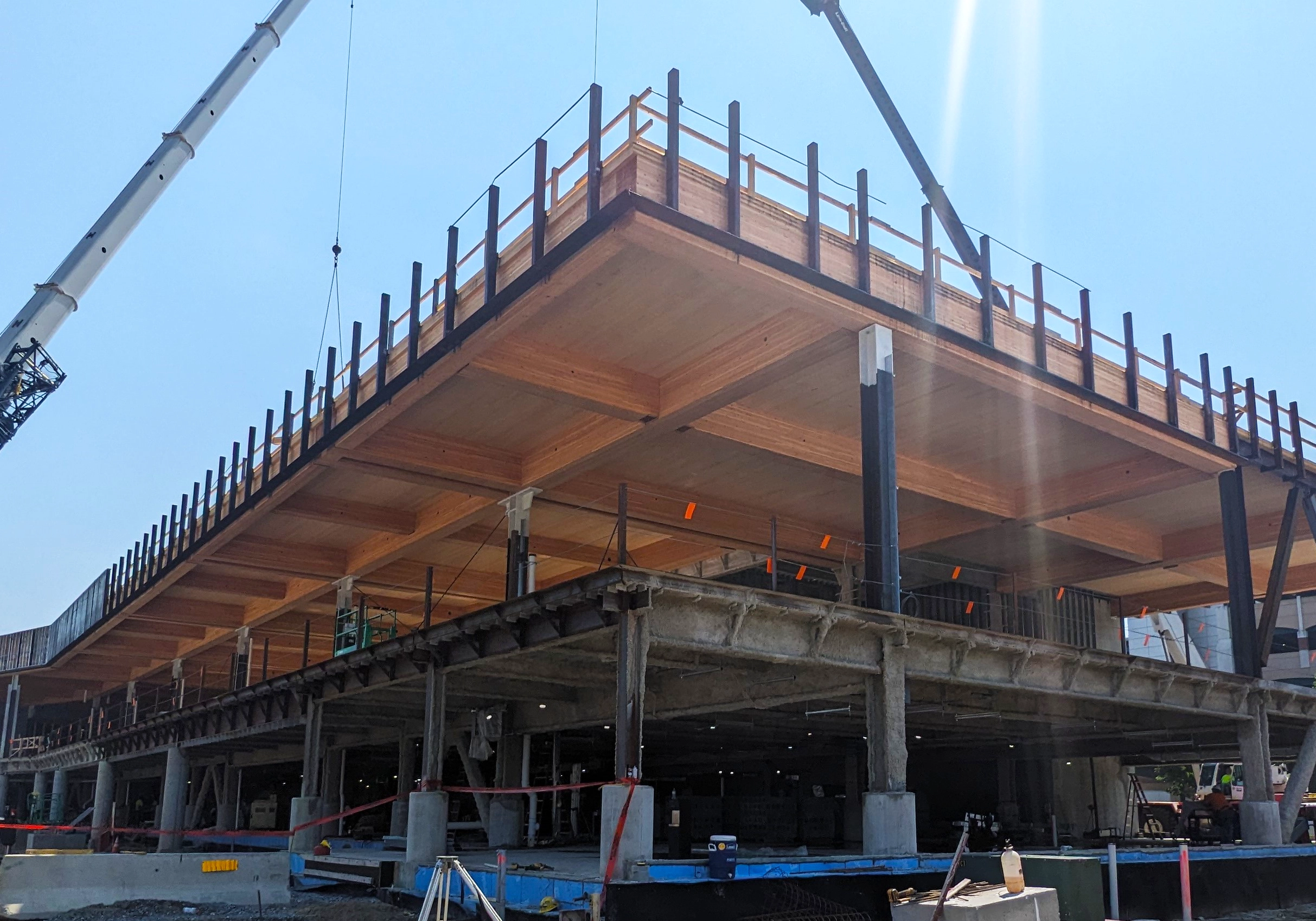 Construction of the LeahyBTV North Concourse Project NeXT